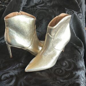 EXPRESS Metallic Gold Ankle Boots